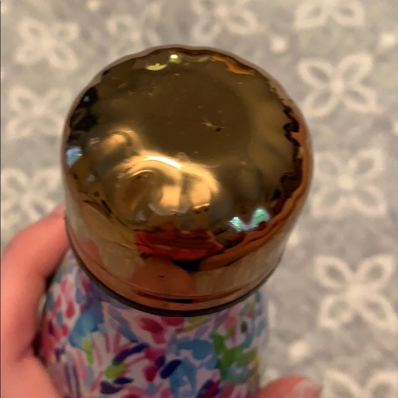 Lilly Pulitzer S’well bottle Catch the Wave - Picture 2 of 4